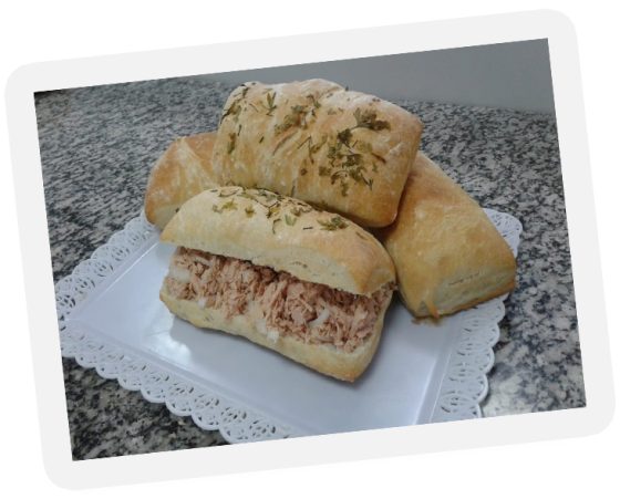 Ciabata atum lanche atum com salsa